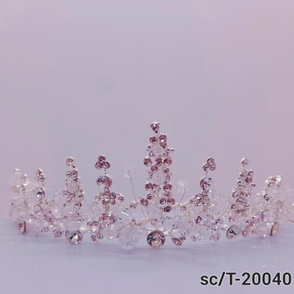Tiara con cuencas de cristal / T-040