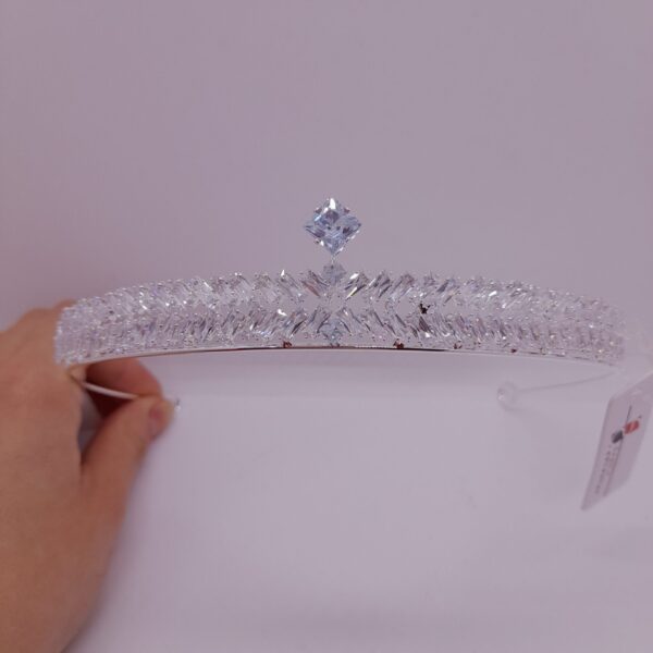 Tiara de Cubic Zirconia / T-011