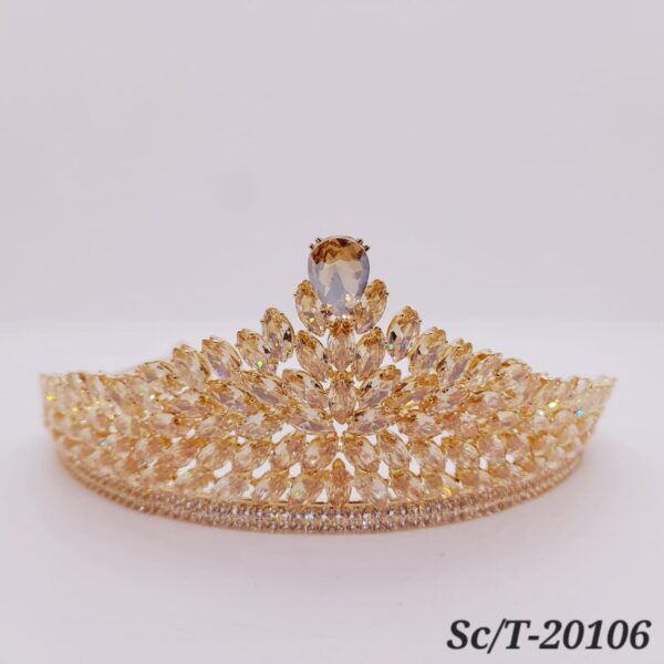 Tiara de Cubic Dorada y Ambar / T-106