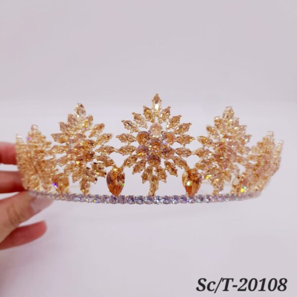 Tiara de Cubic Dorada y Ambar / T-108