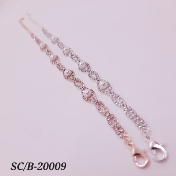 Pulsera de Strass y Perlas con Broche / B20009