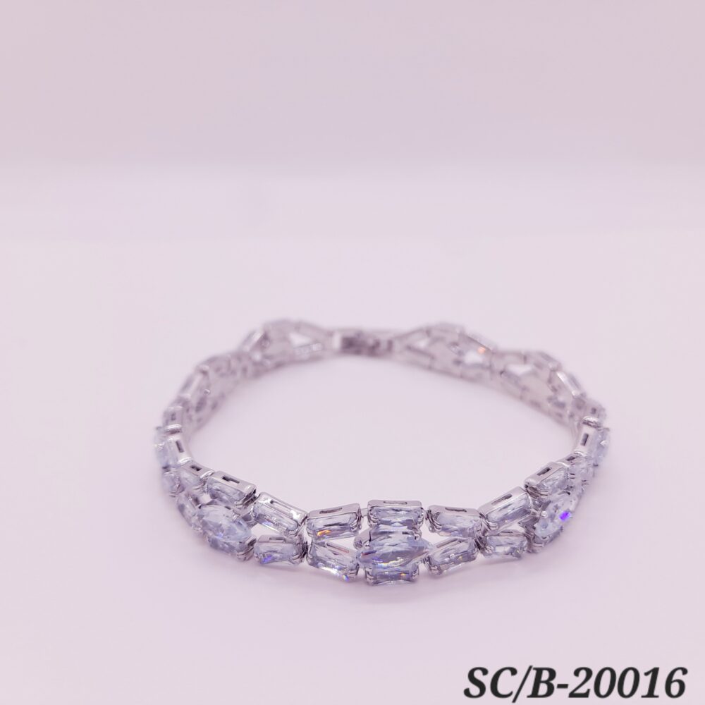 Pulsera de Cubics con Broche / B20016