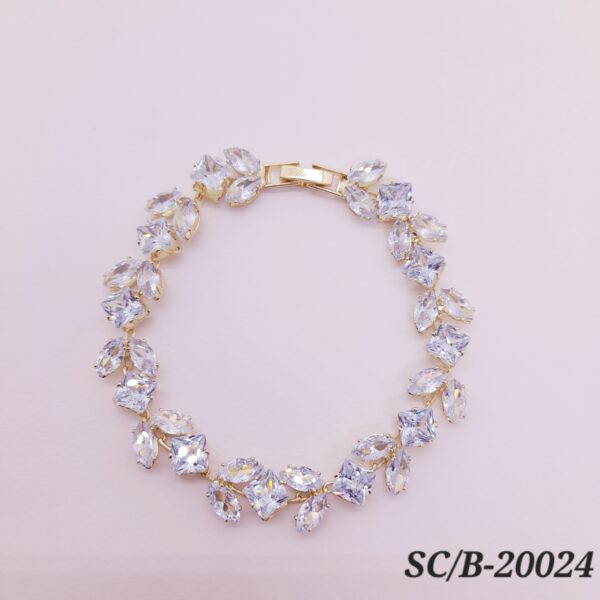Pulsera de Cubics con Broche / B20024