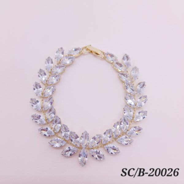 Pulsera de Cubics con Broche / B20026