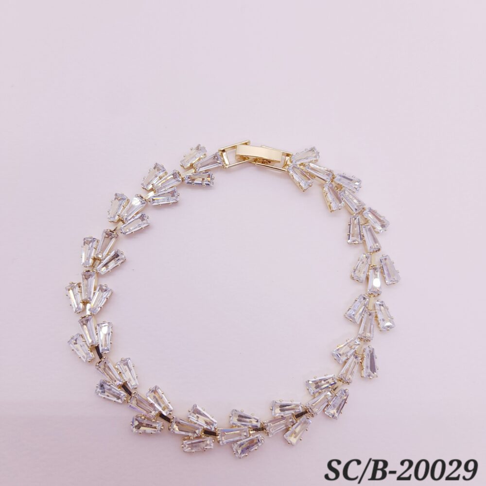 Pulsera de Cubics con Broche / B20029