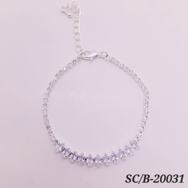 Pulsera de Cubics con Broche / B20031