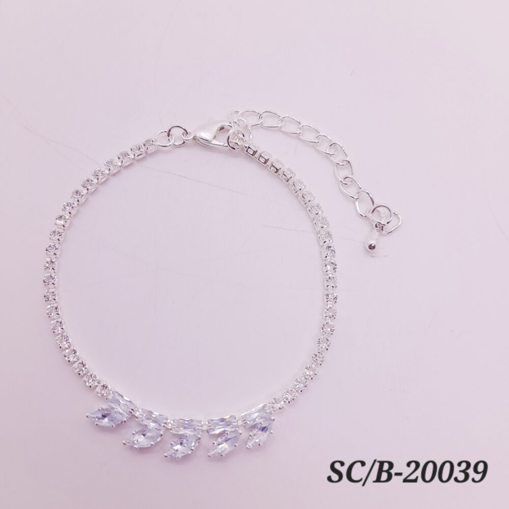 Pulsera de Cubics con Broche / B20039