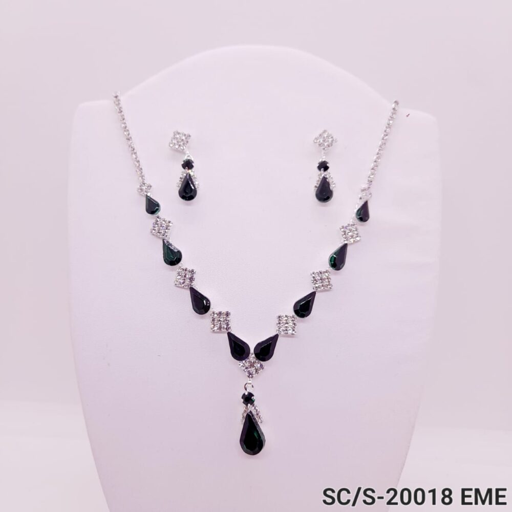 Set Collar con Aros de Strass / S-20018 - Image 3